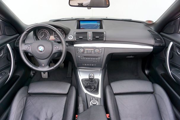 BMW 118i Cabrio 105 kW image number 17