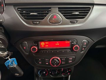 Car image 26