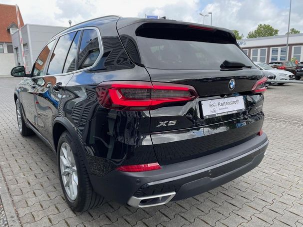 BMW X5 45e xDrive 290 kW image number 3