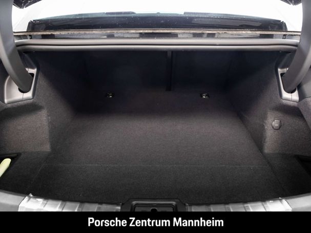 Porsche Taycan 320 kW image number 24