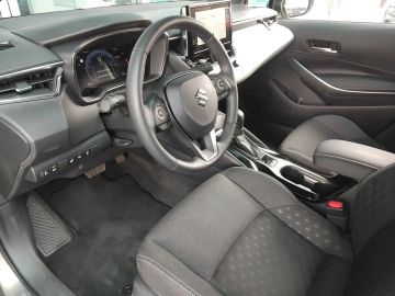 Car image 13