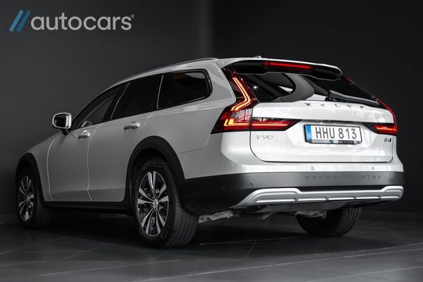 Volvo V90 Cross Country B4 AWD 146 kW image number 3