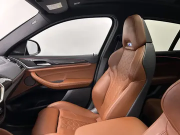 Car image 41