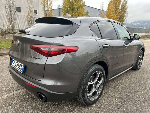 Alfa Romeo Stelvio 2.2 Q4 140 kW image number 8