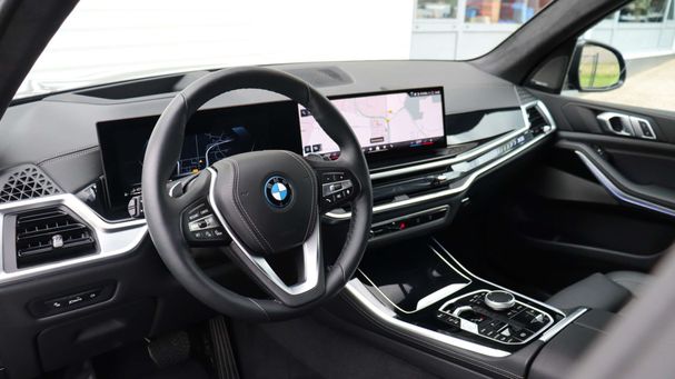 BMW X5 50e xDrive 360 kW image number 6