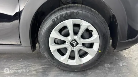 Car image 20