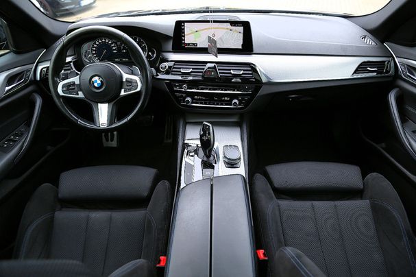 BMW 520d Touring 140 kW image number 17