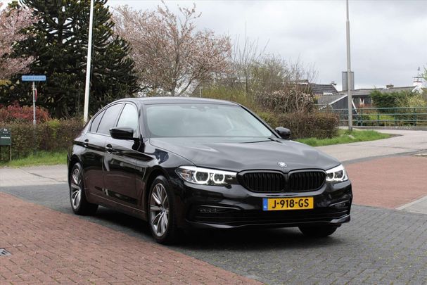 BMW 520i 135 kW image number 6