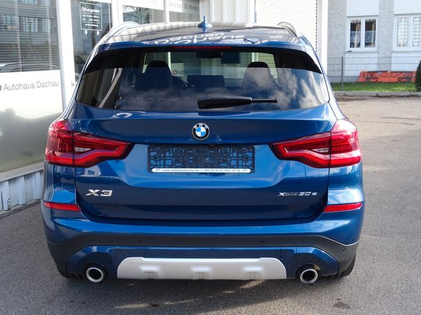 BMW X3 xDrive30e xLine 215 kW image number 4