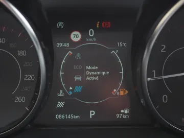 Car image 30