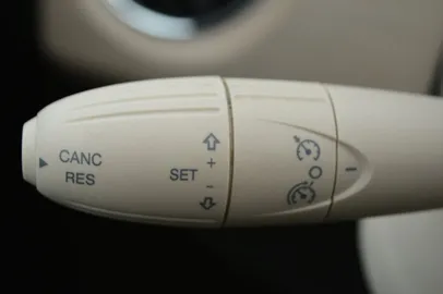 Car image 35