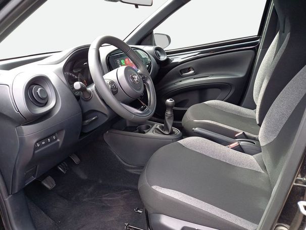 Toyota Aygo X 53 kW image number 7