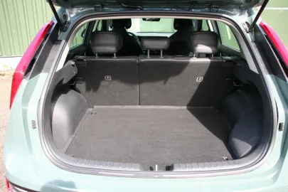 Car image 40