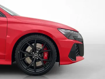 Car image 38