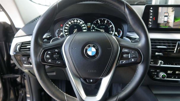 BMW 630d Gran Turismo xDrive 195 kW image number 17