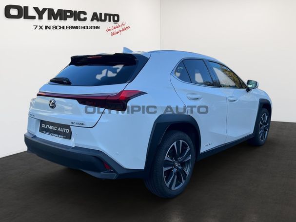 Lexus UX 250h 135 kW image number 3