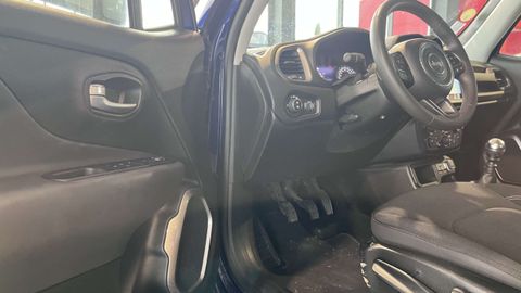 Car image 37