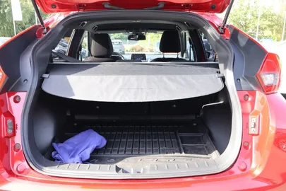 Car image 35