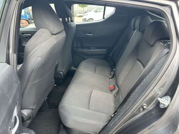 Car image 14