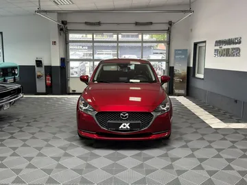 Car image 3