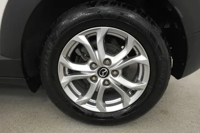 Car image 19