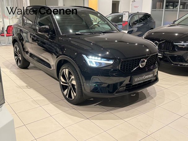 Volvo XC40 B4 Dark DKG Ultimate 145 kW image number 2