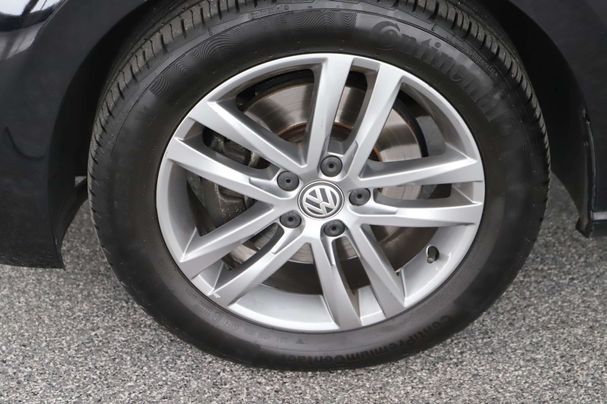 Volkswagen Touran TSI DSG Comfortline 110 kW image number 6