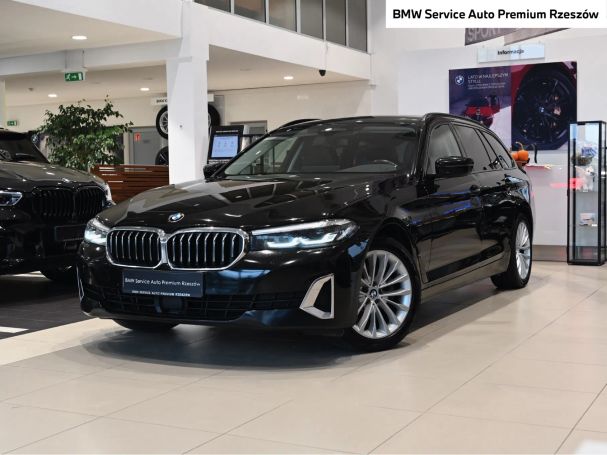 BMW 520d Touring xDrive Luxury Line 140 kW image number 1