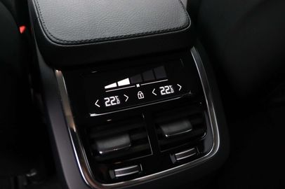 Car image 47