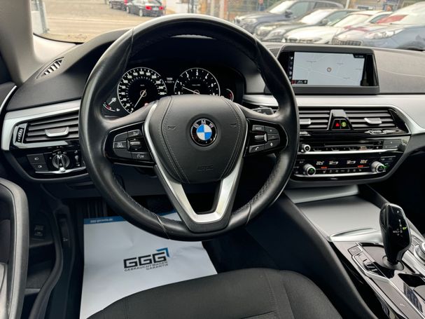 BMW 520i Touring 135 kW image number 25