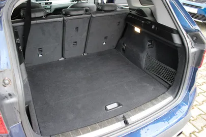 Car image 33