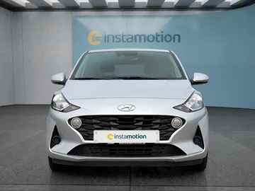 Car image 2