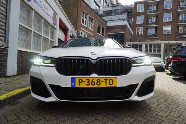 BMW 520i 135 kW image number 41