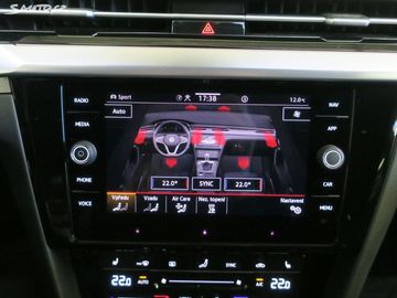 Car image 30