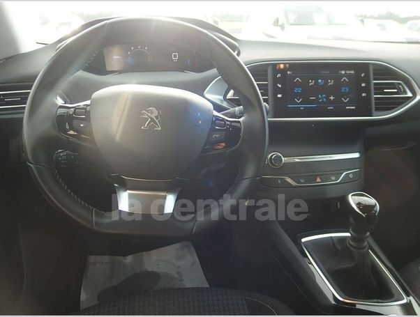 Peugeot 308 1.2 PureTech 130 Active 96 kW image number 15