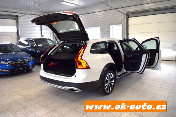 Volvo V90 Cross Country D4 AWD 140 kW image number 21