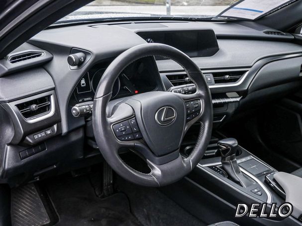 Lexus UX 250h 135 kW image number 39