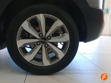 Car image 23