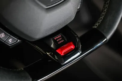 Car image 37