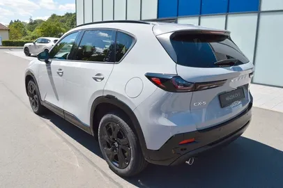 Car image 5