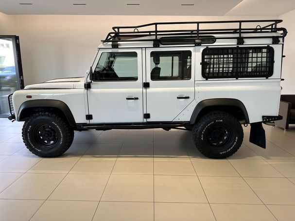 Land Rover Defender 110 TD Wagon 90 kW image number 4