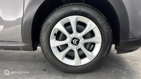 Car image 20