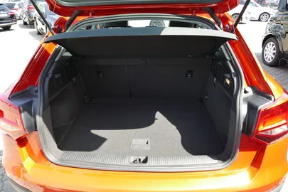 Car image 31