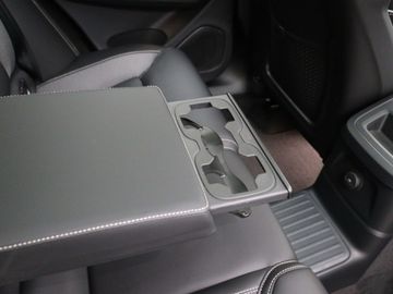 Car image 39