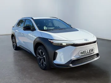 Car image 2