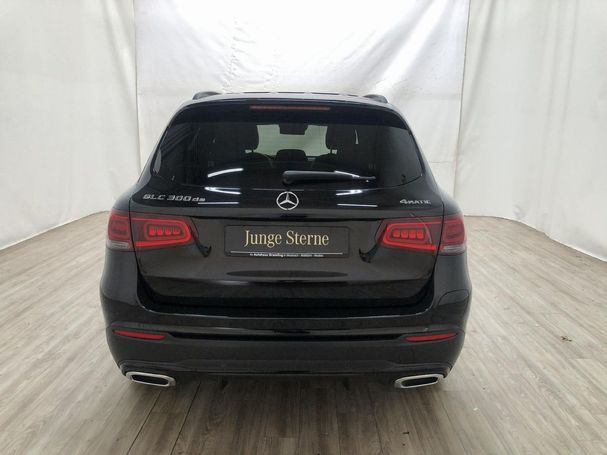 Mercedes-Benz GLC 300 de 225 kW image number 7