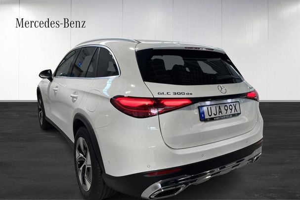 Mercedes-Benz GLC 300 de 4Matic 245 kW image number 4