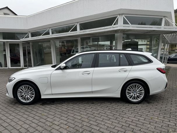 BMW 320 Touring e M Sport 150 kW image number 5