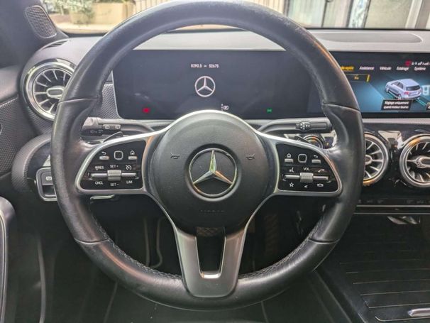 Mercedes-Benz A 180 101 kW image number 15