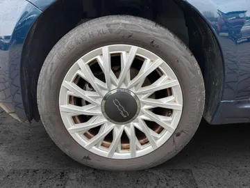 Car image 25